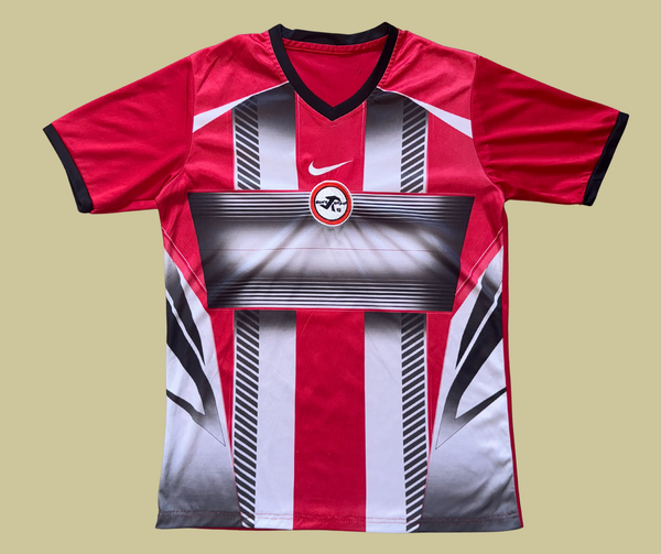 1/1 retro rework - red/white training shirt (medium)
